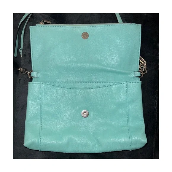 Simply Vera Wang Crossbody Bag - Picture 4 of 12